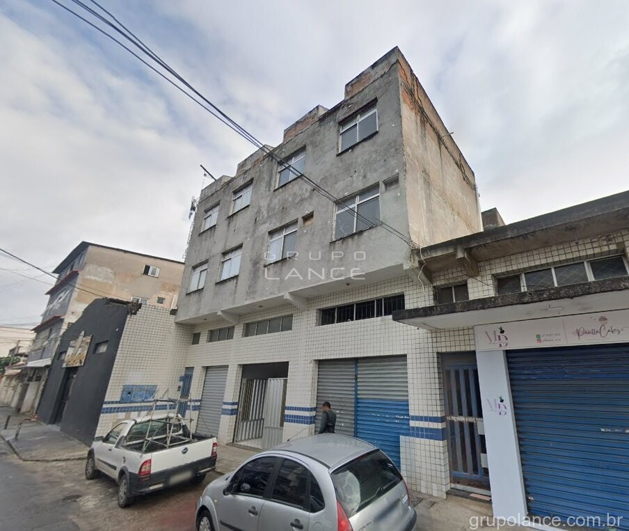 Prédio com 3 andares (comercial/residencial), a.t.:216m², a.c.: 188m², vila velha/es